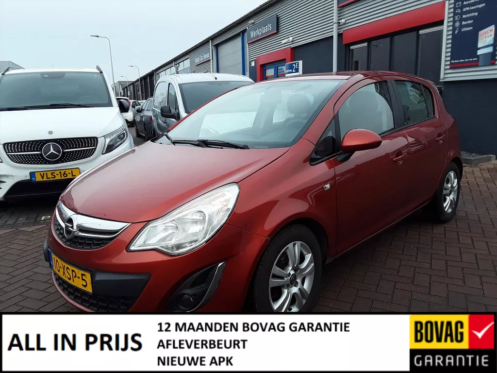OPEL Corsa 1.4 16V 5D Cosmo