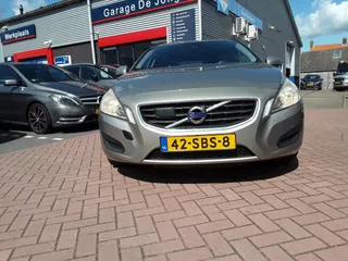 VOLVO V60 2.0T 149KW Kinetic