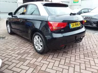 AUDI A1 1.2TFSI 63KW Attraction pro line Business Foto