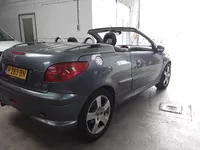 Peugeot Peugeot . Foto