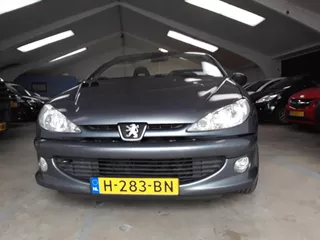 Peugeot 206 1.6 16V CC QUICKSILVER R