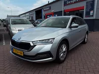 SKODA Octavia Combi 1.0 TSI 110pk Business Edition Plus Foto