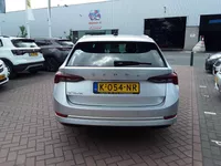 SKODA Octavia Combi 1.0 TSI 110pk Business Edition Plus Foto