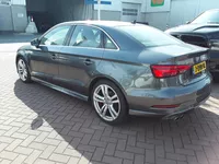 AUDI A3 Limousine 35 TFSI 150pk S tronic Advance Sport S-Line edition Foto