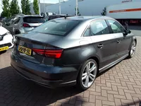 AUDI A3 Limousine 35 TFSI 150pk S tronic Advance Sport S-Line edition Foto
